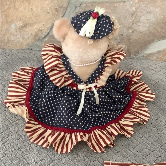 Decorative Collector Bear - Picture 6 of 12